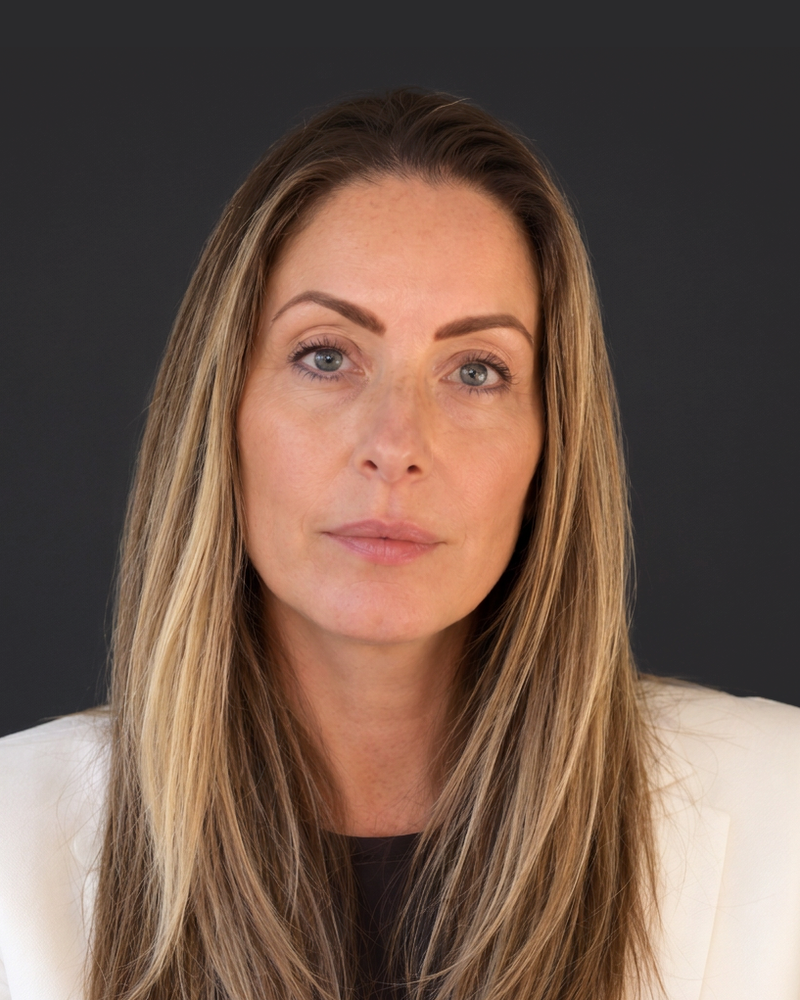 Portrait of Yvonne Reynolds